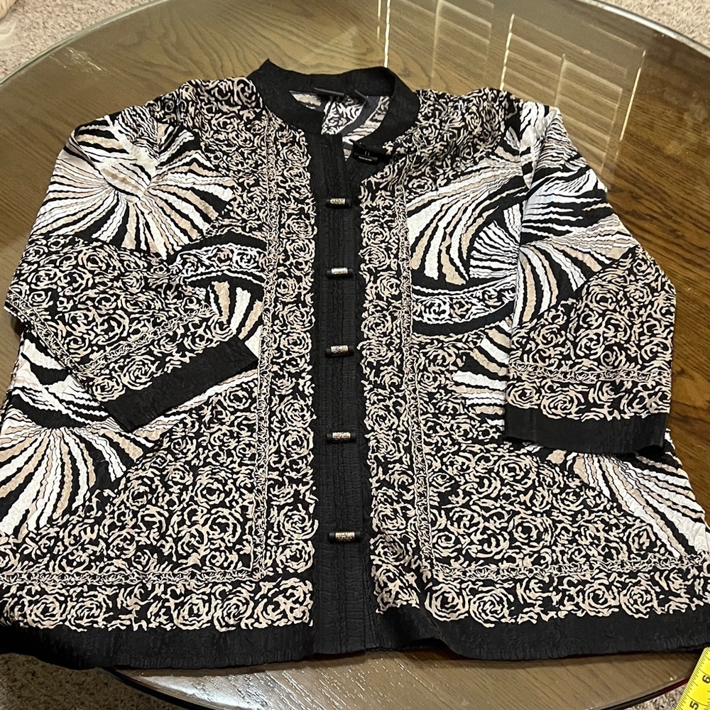 Chico’s  Black andtan kimono style Women's Jacket